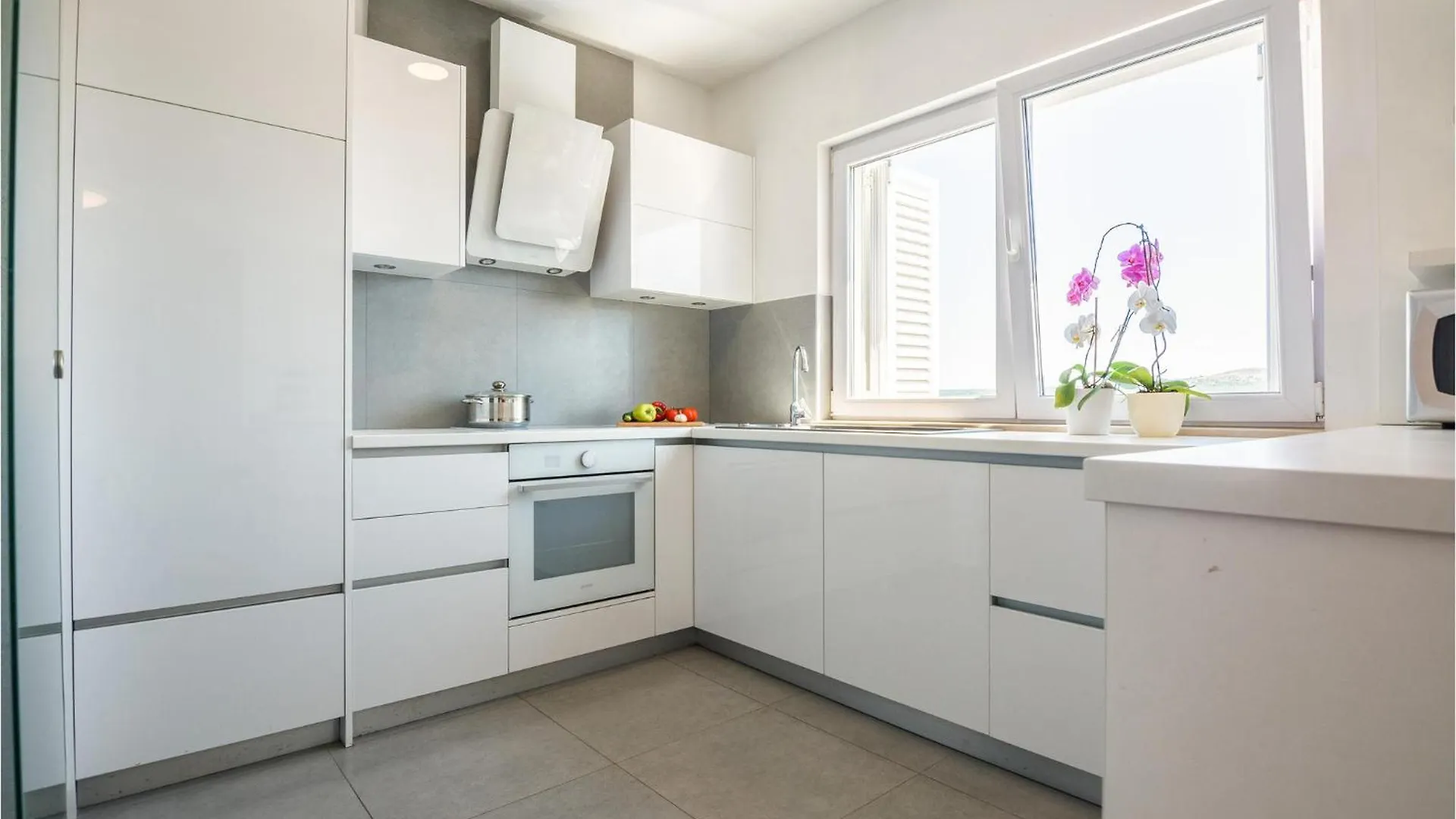Nice Home In Posedarje With Kitchen